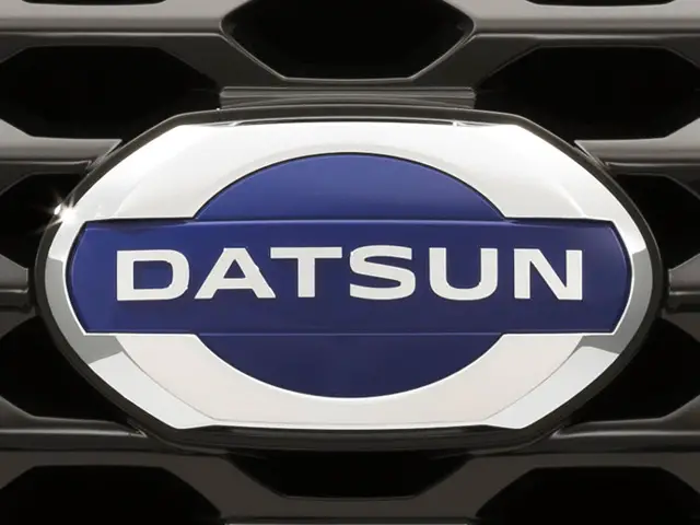 Datsun Logo 640x480