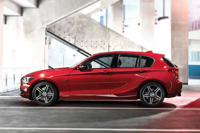 10 лучших 3-цилиндровых автомобилей: 9. BMW 118i M Sport