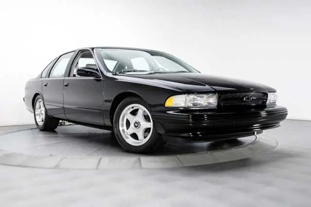 10 лучших маслкаров 90-х: 4. Chevrolet Impala SS 1996 года выпуска.