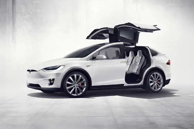 10 худших автомобилей для покупки: 2. Tesla Model X